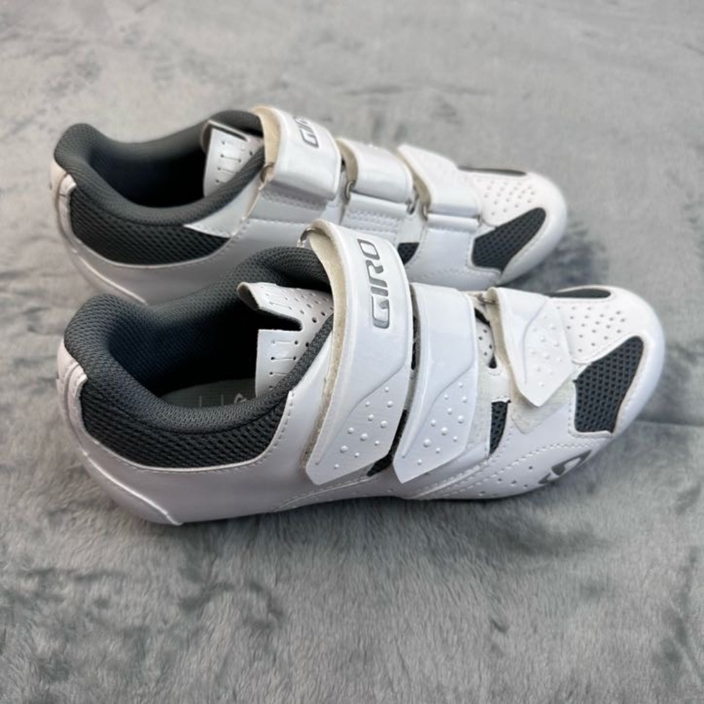Giro Techne women’s size 6 bike shoes unworn - Picture 3 of 6